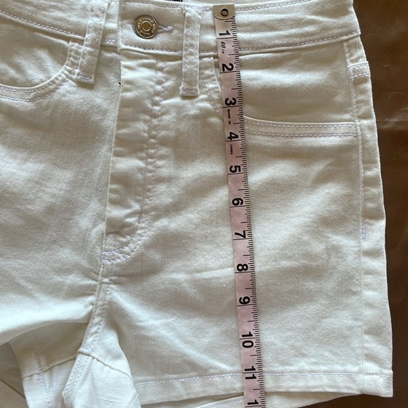 Wild Fable Creamy White Stretch Denim Highest Rise 3” Shorts Size 4/27 - Picture 6 of 12
